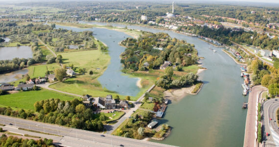 NL-09/10/09
Luchtfoto "Ruimte voor de Rivier": IJssel: Arnhem-Kampen