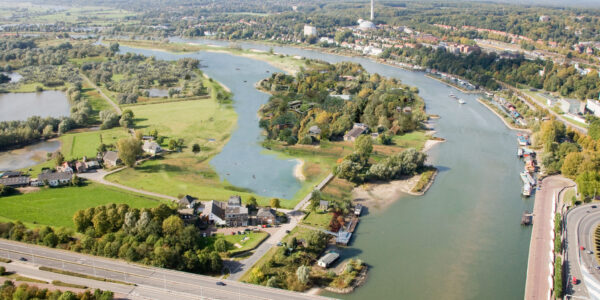 NL-09/10/09
Luchtfoto "Ruimte voor de Rivier": IJssel: Arnhem-Kampen